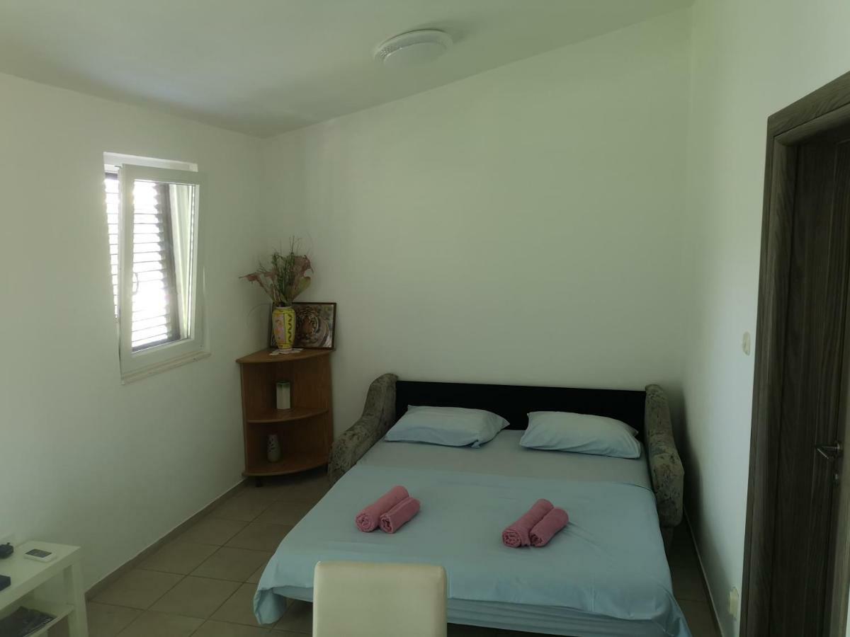 Apartment Joke Razanj Exterior photo